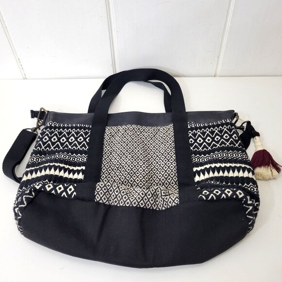 Mossimo Supply Co. Black & White Woven Boho Tote Bag With Fringe & Tassel Detail - Picture 5 of 7